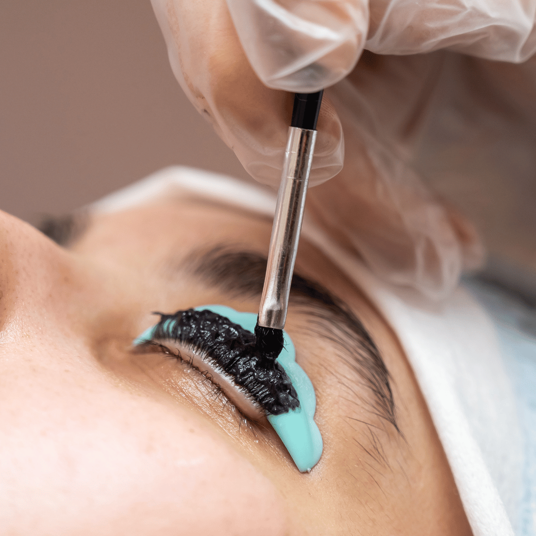 Wimpern färben lassen – langanhaltende Farbe ohne Mascara